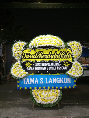Papan Bunga Duka di Tiban Baru